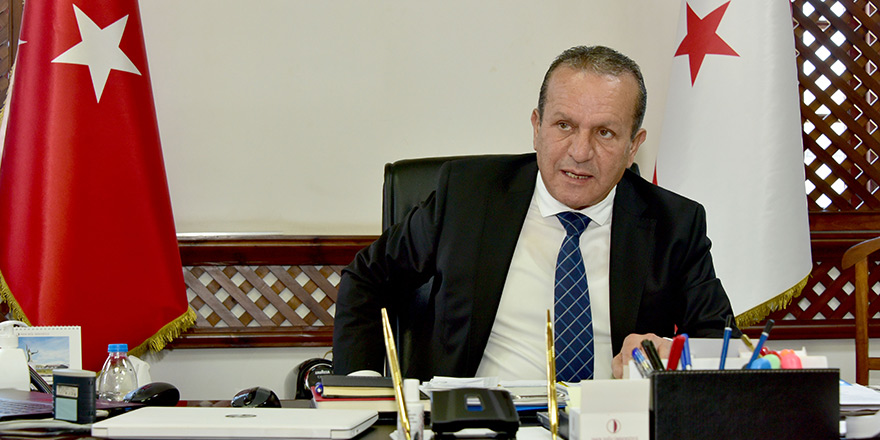 Ataoğlu, ‘Kıbrıs Cumhuriyeti pasaportlarının’ iptal edilmesine tepki gösterdi