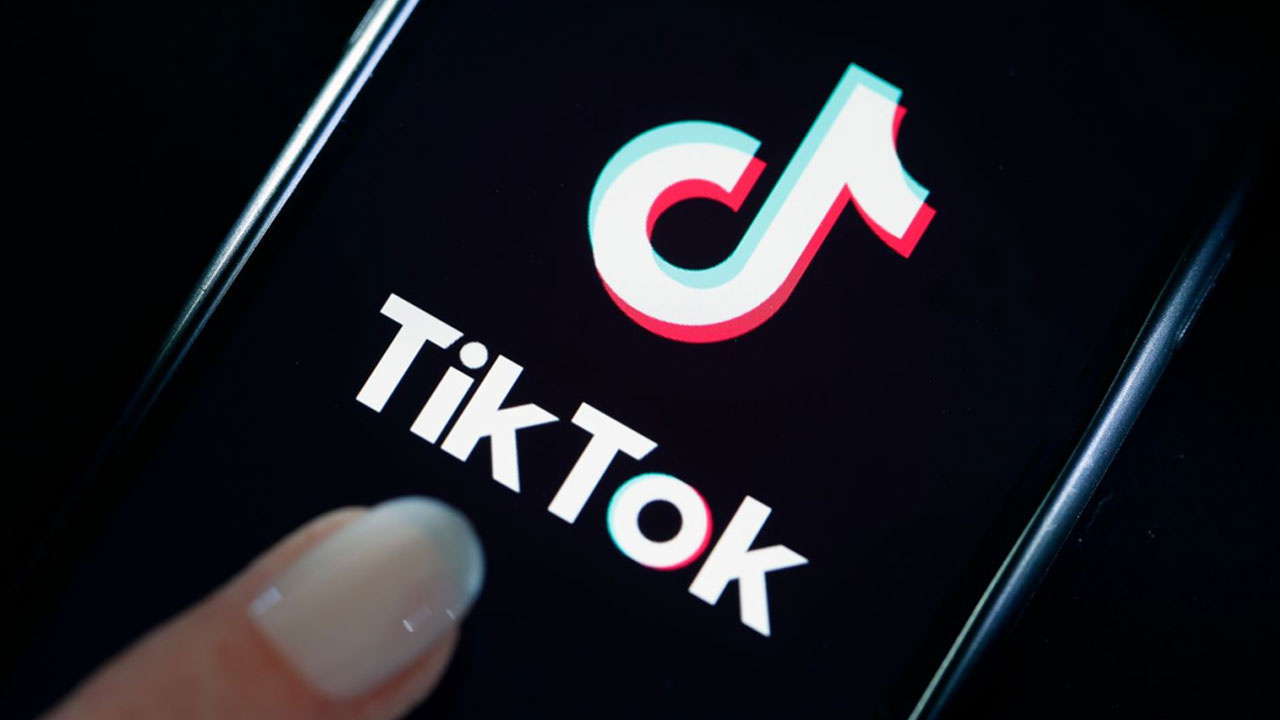 Azerbaycan’dan flaş karar: TikTok geçici süreyle yasaklandı!