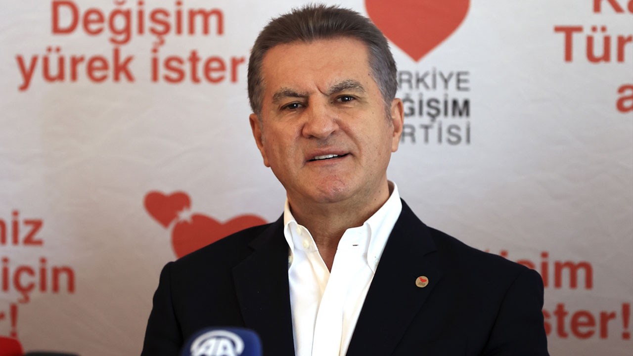 Mustafa Sarıgül’e büyük şok! TDP İzmir İl Başkanı ve 12 İlçe Başkanı topluca istifa etti