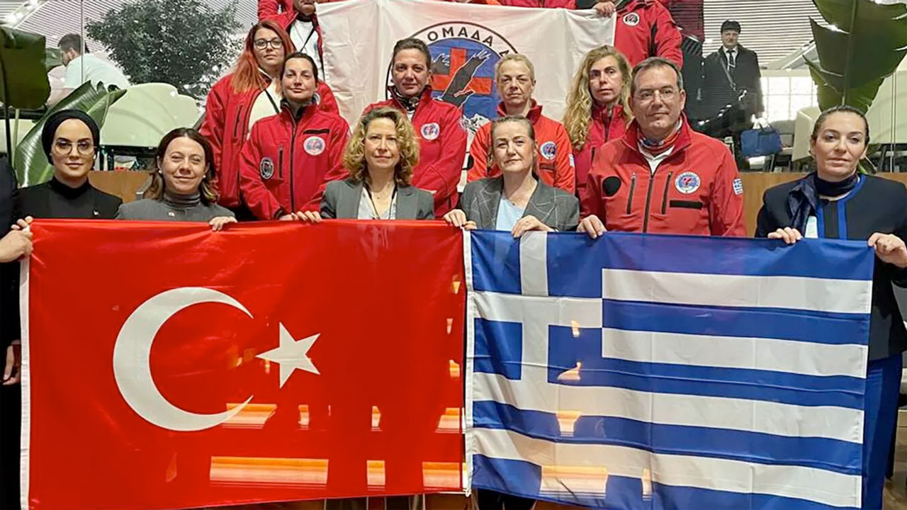 Yunanistan Başbakanı Miçotakis’ten deprem sonrası Türkiye açıklaması
