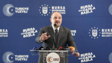 Bakan Varank’tan Kılıçdaroğlu’na Togg tepkisi: ‘Sen o kadar cahilsin ki, Gemlik’i İtalya’da zannediyorsun’