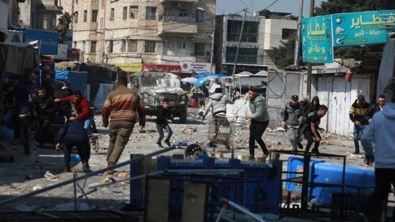 İsrail güçleri Nablus’a düzenledikleri baskında 6 Filistinliyi yaraladı