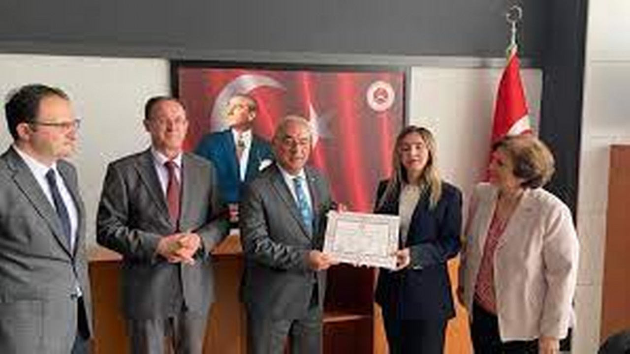 İstanbul’dan seçilen milletvekilleri mazbatalarını almaya devam ediyor