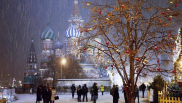 Moskova’da son yılların aralık ayının en yoğun kar yağışı görüldü!
