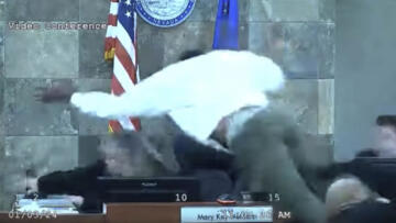 Hakime uçarak saldıran sanık 4 yıla mahkum edildi!