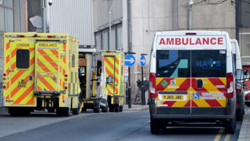 İngiltere’de doktorlardan 6 günlük grev