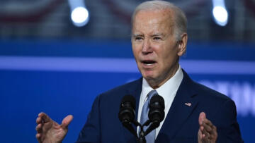 Joe Biden, Güney Carolina’daki Demokrat Parti ön seçimlerini rahat kazandı