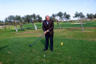 Cumhurbaşkanı Ersin Tatar, golf kupası ödül törenine katıldı