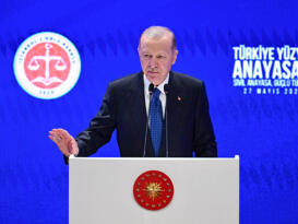 Türk demokrasisi, yeni ve sivil anayasa yapma eşiğini aşacak güce, olgunluğa fazlasıyla sahiptir”