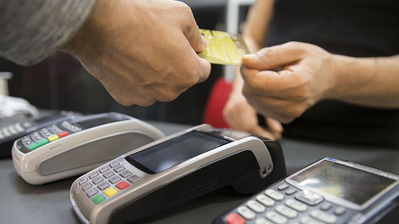 Kartlı ödemelerin tutarı nisanda 1,1 trilyon lira oldu