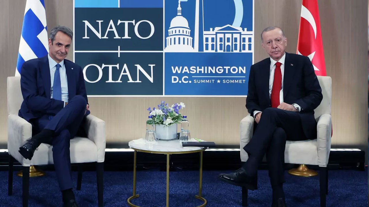Cumhurbaşkanı Erdoğan Miçotakis’i kabul etti