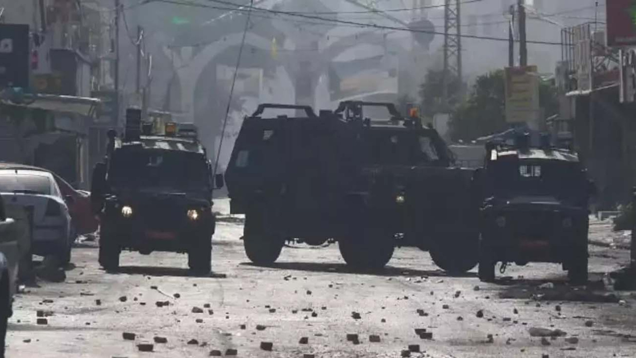 İsrail güçlerinden, Kudüs’te Filistinlilere ait iki iş yerine saldırı