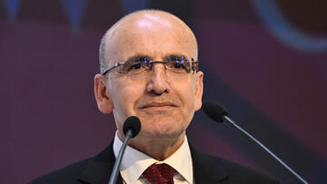 Mehmet Şimşek canlı yayında açıkladı: Türkiye’de asgari ücret düşük değil