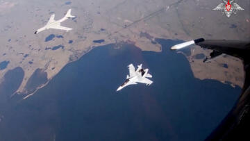 Rus ve Çin stratejik bombardıman uçakları ortak devriye uçuşu yaptı