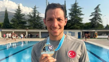 Doğukan Ulaç başarıya doymuyor: Türkiye birincisi oldu!