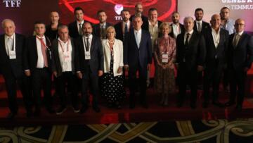İnsanlar tiyatrodan bıktı