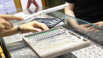 İstanbul Kuyumcular Odası mücevher dezenfektanını kuyumcuların hizmetine sundu