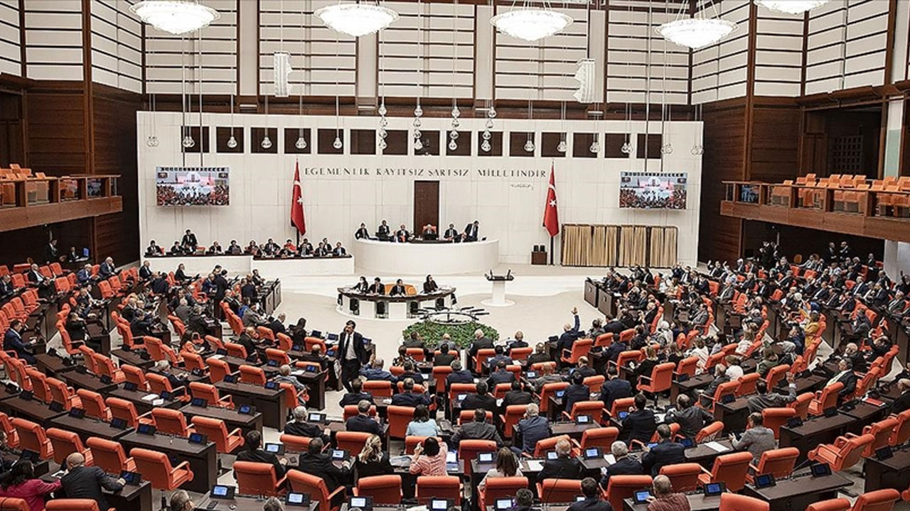 TBMM’de sandalye dağılımı değişti