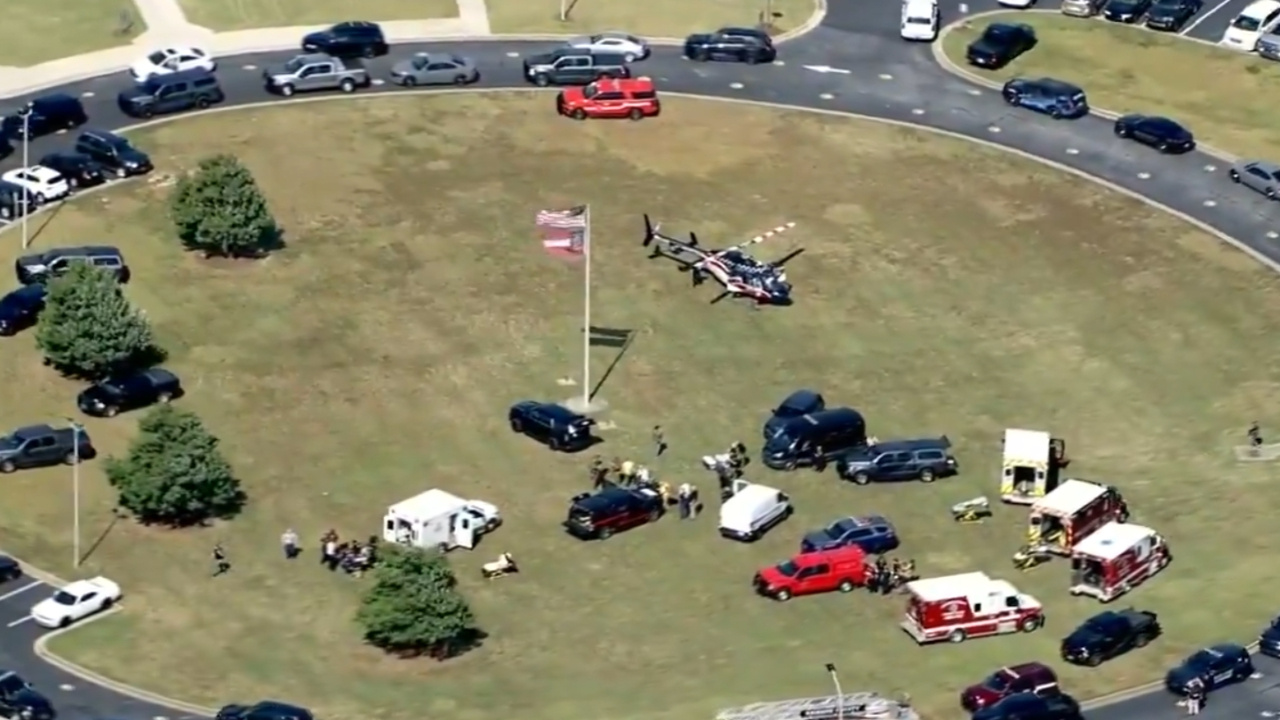 ABD’de bir liseye silahlı saldırı: Ölü ve yaralılar var