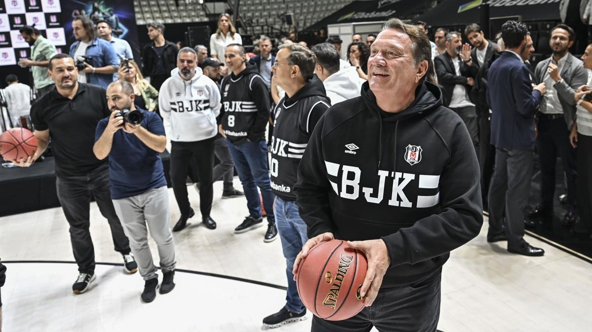 Beşiktaş’ın mallarına çökmüşler