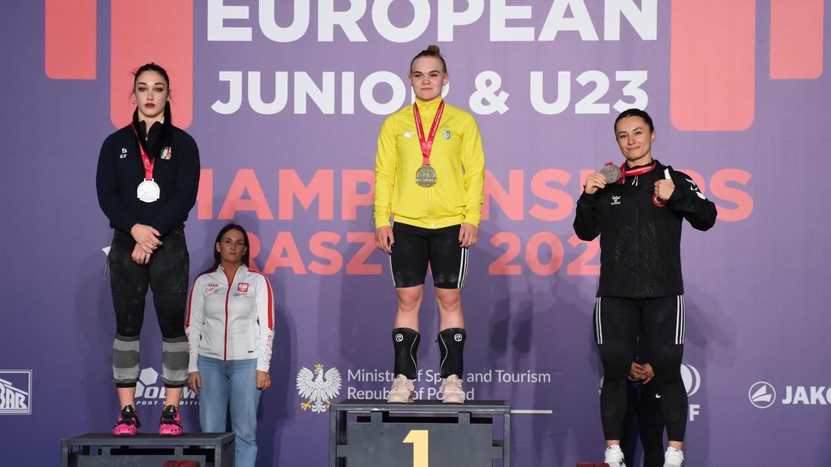 Aysel Özkan’dan bronz madalya