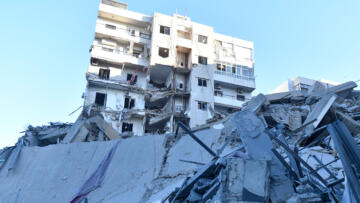 İsrail, Lübnan merkezli Al Mayadeen kanalının Beyrut’taki ofisini vurdu