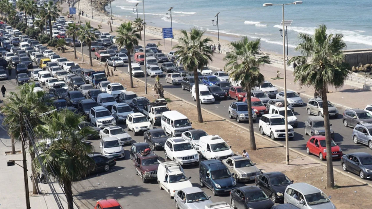 İsrail’in saldırdığı Lübnan’dan yaklaşık 235 bin kişi Suriye’ye geçti