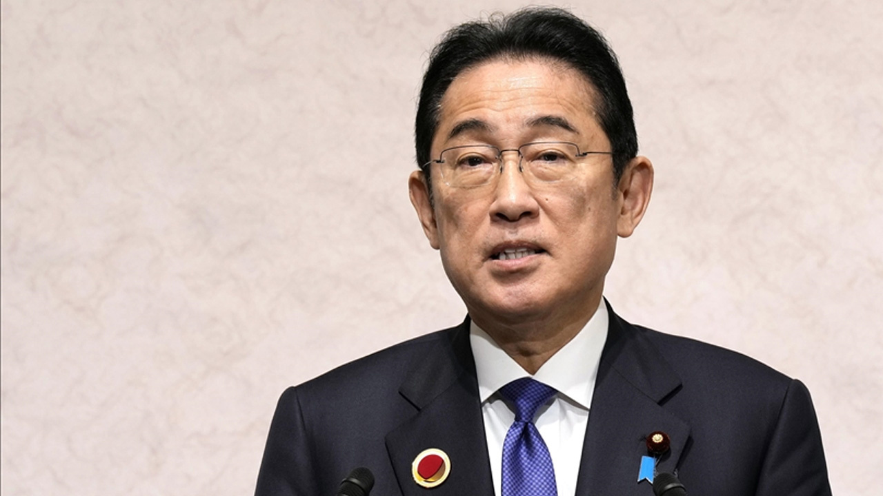 Japonya’da Başbakan Kişida Fumio kabinesiyle birlikte istifa etti! Yerine gelen isim belli oldu