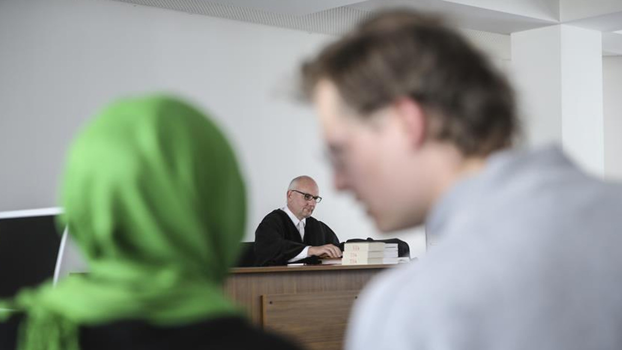 Başörtülü çalışan işten çıkarıldı! Fransa’da mahkemeden dikkat çeken karar