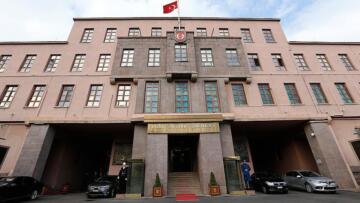 Türkiye MSB: KKTC hava sahasının ihlali konusunda Fransa Askeri Ataşesi Bakanlığımıza çağrıldı