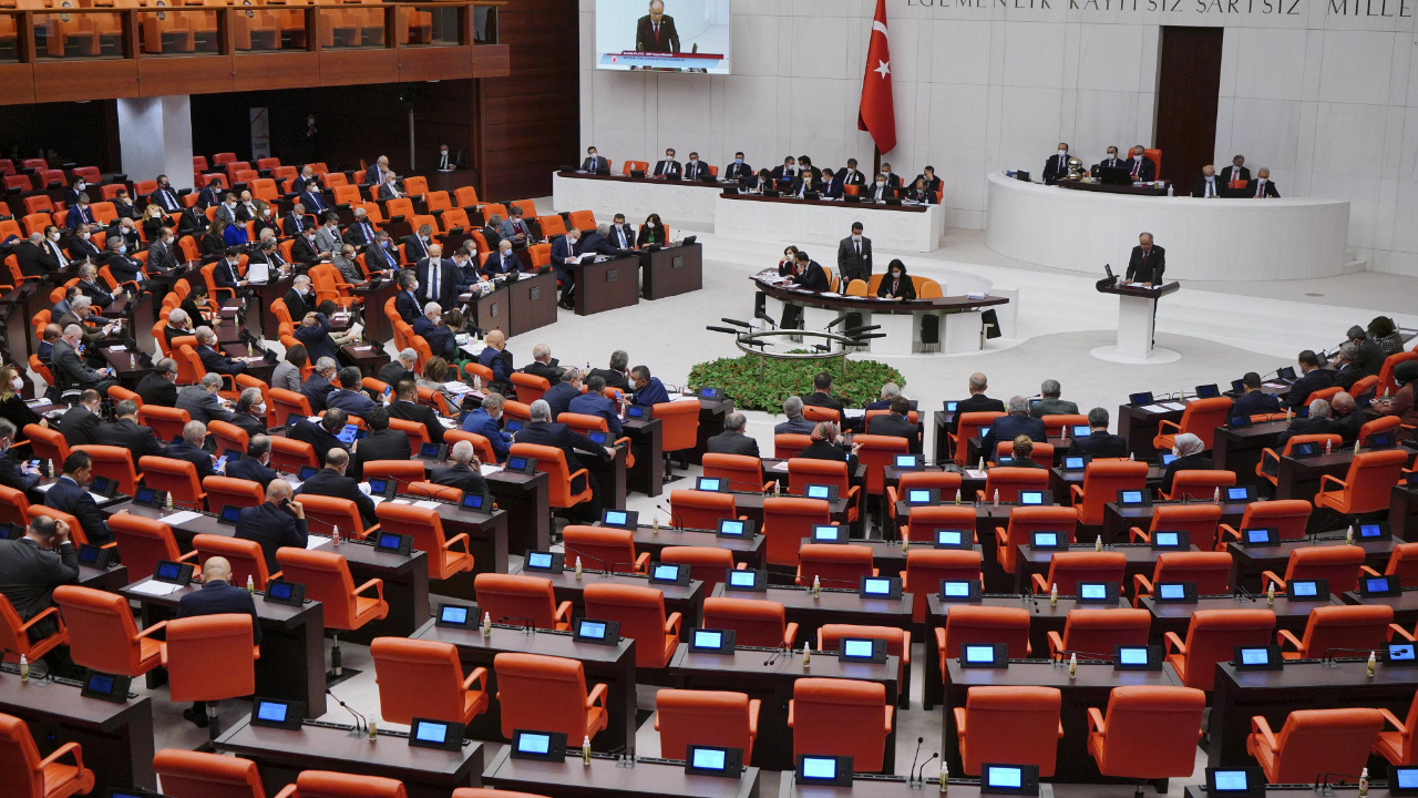 2025 yılı milletvekili ve emekli vekil maaşları belli oldu