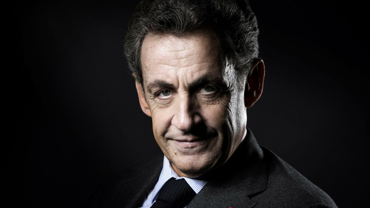 Eski Fransa Cumhurbaşkanı Sarkozy hakkında 7 yıl hapis cezası istendi