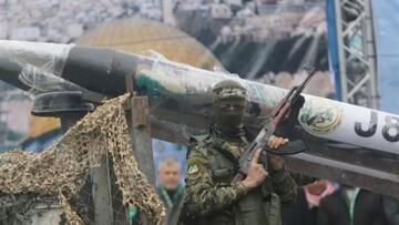 Kassam Tugayları Tel Aviv’i füzelerle vurdu