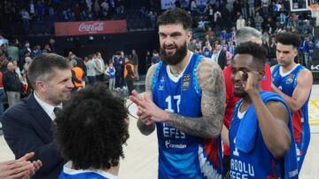 Anadolu Efes play-off için parkeye çıkıyor