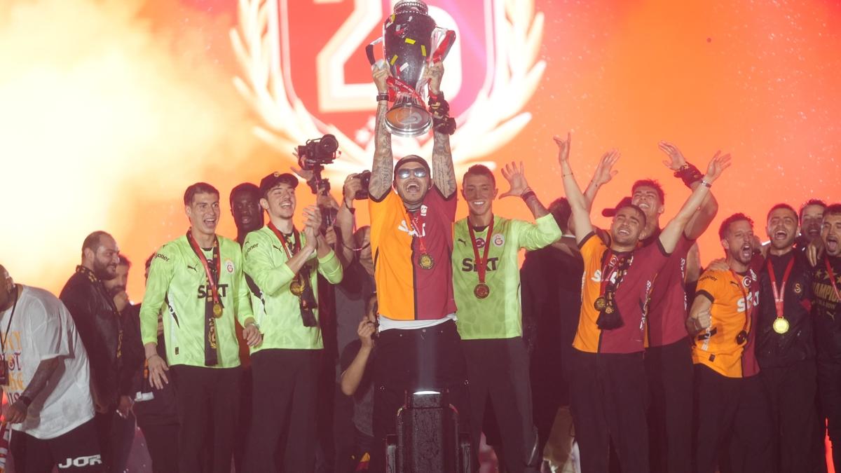 5 yıldızlı 2 kupalı Aslan