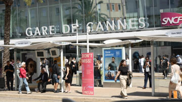 Fransa’nın güneyinde elektrik kesintisi! Cannes’da film gösterimi yarıda kaldı