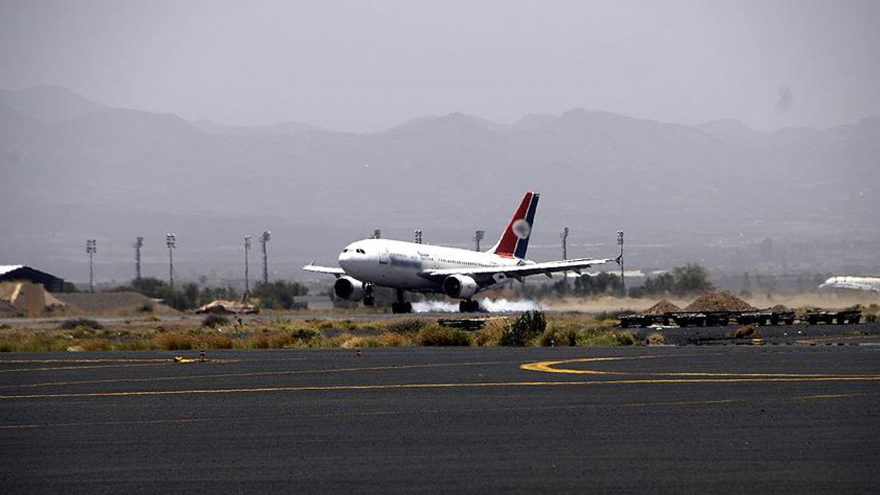 İsrail, saldırı düzenlediği Sana Havalimanı’nın tamamen hizmet dışı kaldığını iddia etti