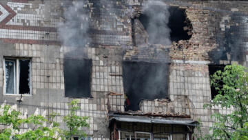 İstanbul’da barış masasına oturan Rusya cephede ilerliyor