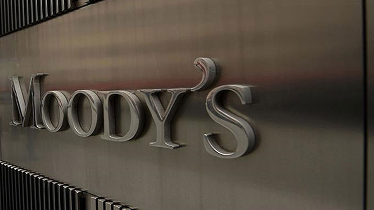 Moody’s, ABD’nin kredi notunu düşürdü
