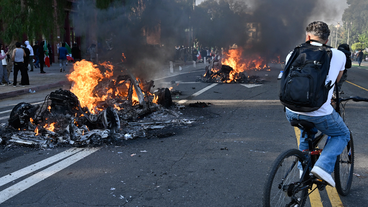 ABD’li senatör Schumer’den Trump’a tepki: Tehlikeli provokasyon