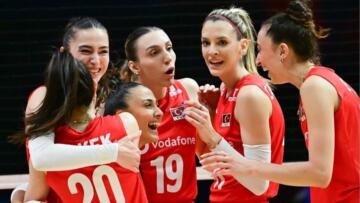 Fransa’ya karşı zorlanmadılar! Filenin Sultanları galibiyetle başladı