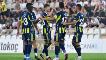 Fenerbahçe hazırlık maçında hata yapmadı! Szymanski galibiyeti getirdi