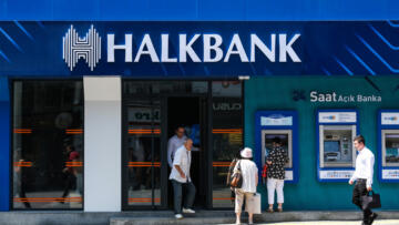 Halkbankası Türkiye Kadınlar Basketbol Ligi’nin isim sponsoru oldu