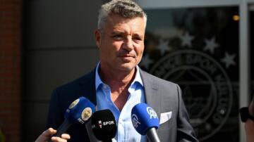 Sadettin Saran’dan bir ayrılık kararı daha! Fenerbahçe’de görevine son verildi