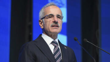 Bakan Uraloğlu, Sakarya’da Deniz Ticaret Odası Müşterek Meslek Komiteleri Toplantısı’nda konuştu