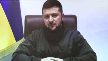 Zelenskiy, barış planının onaylanması için referandum düzenleyebileceklerini bildirdi