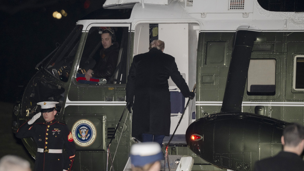 Trump’ın uçağı arıza nedeniyle Washington’a geri döndü