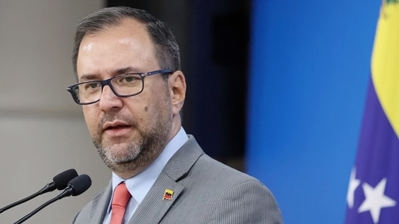 Venezuela Dışişleri Bakanı, ABD’nin askeri müdahale sürecinde Çin’i ülkesine desteği için takdir etti