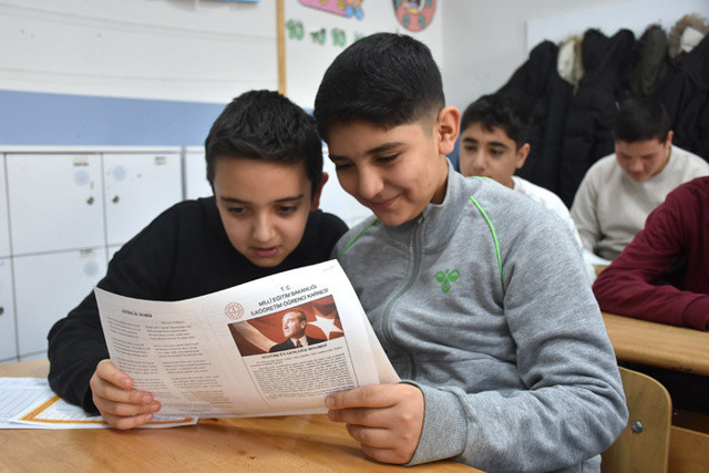 Yusuf Tekin, CHP'nin 'Atatürk'süz karne' suçlamasına yanıt: Asrın hırsızlığını saklamaya çalışıyorlar - Resim: 0
