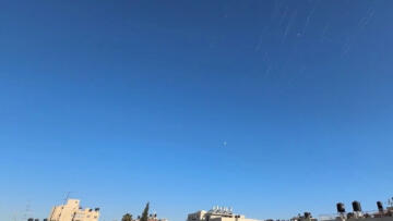 İran’dan İsrail’e misilleme: Füzeler Kudüs semalarında görüntülendi